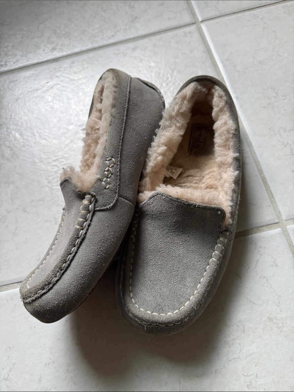 Women’s UGG Slippers